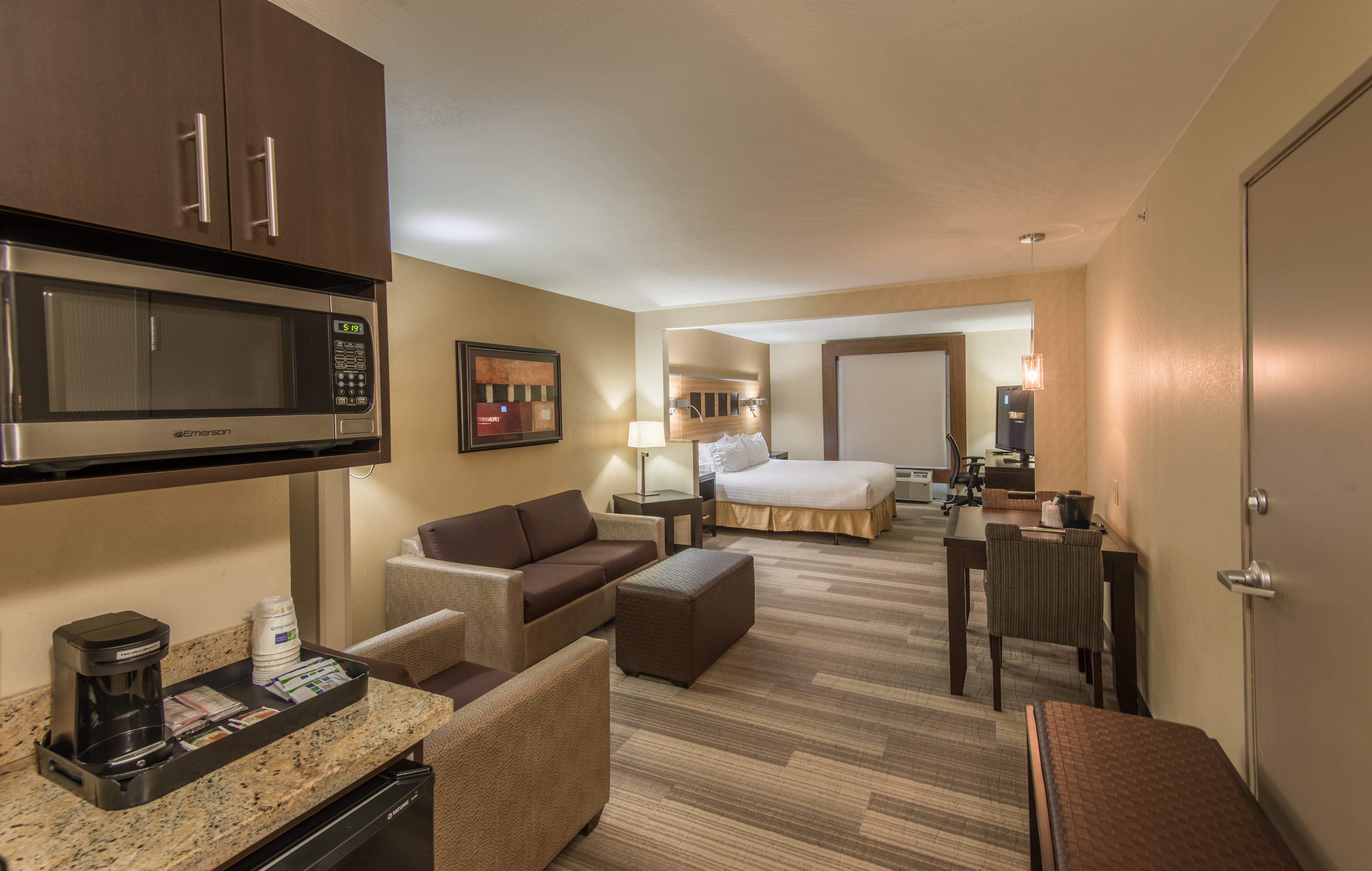 Holiday Inn Express Hotel & Suites Plano West - Frisco By Ihg Εξωτερικό φωτογραφία
