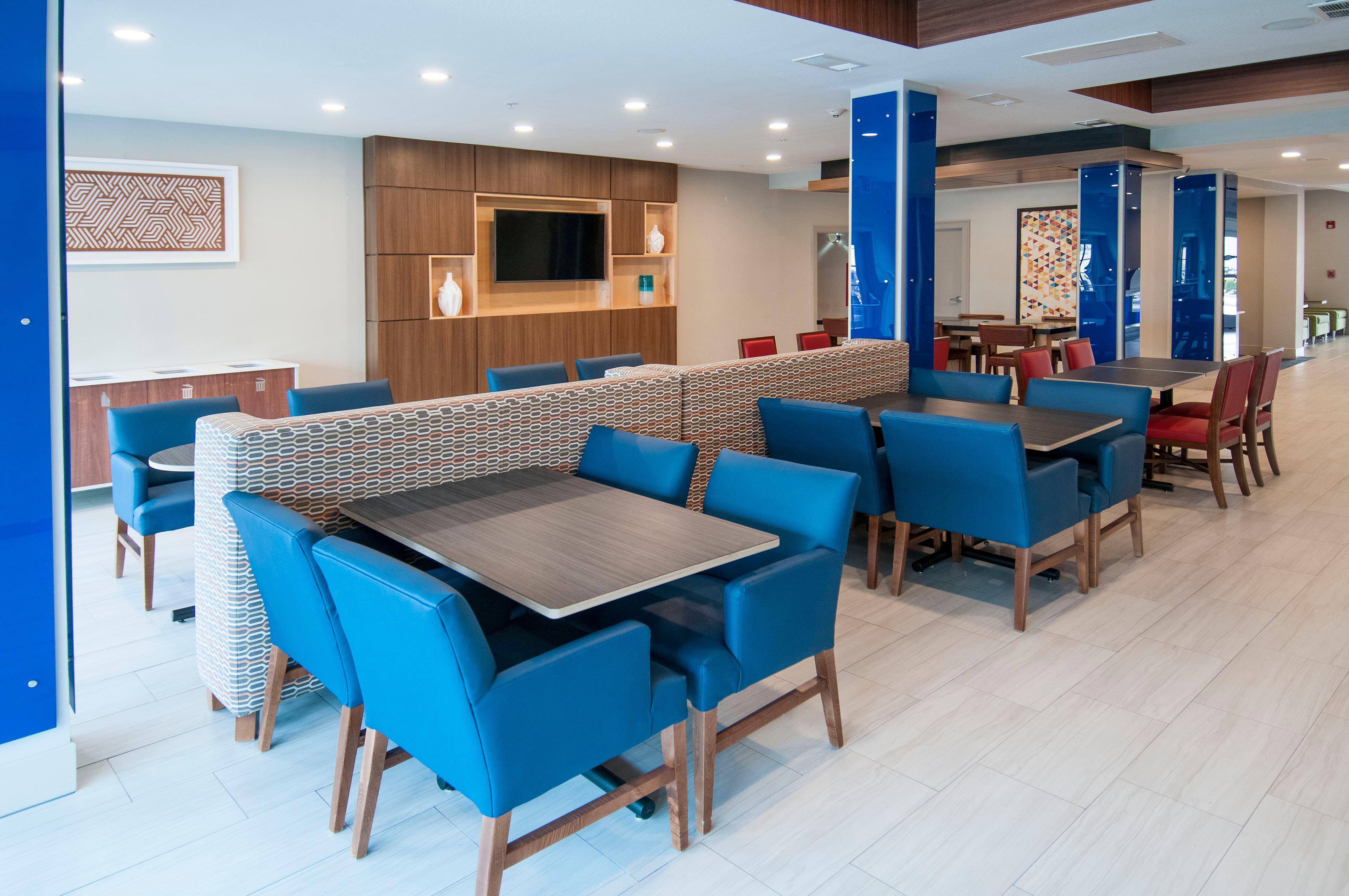 Holiday Inn Express Hotel & Suites Plano West - Frisco By Ihg Εξωτερικό φωτογραφία