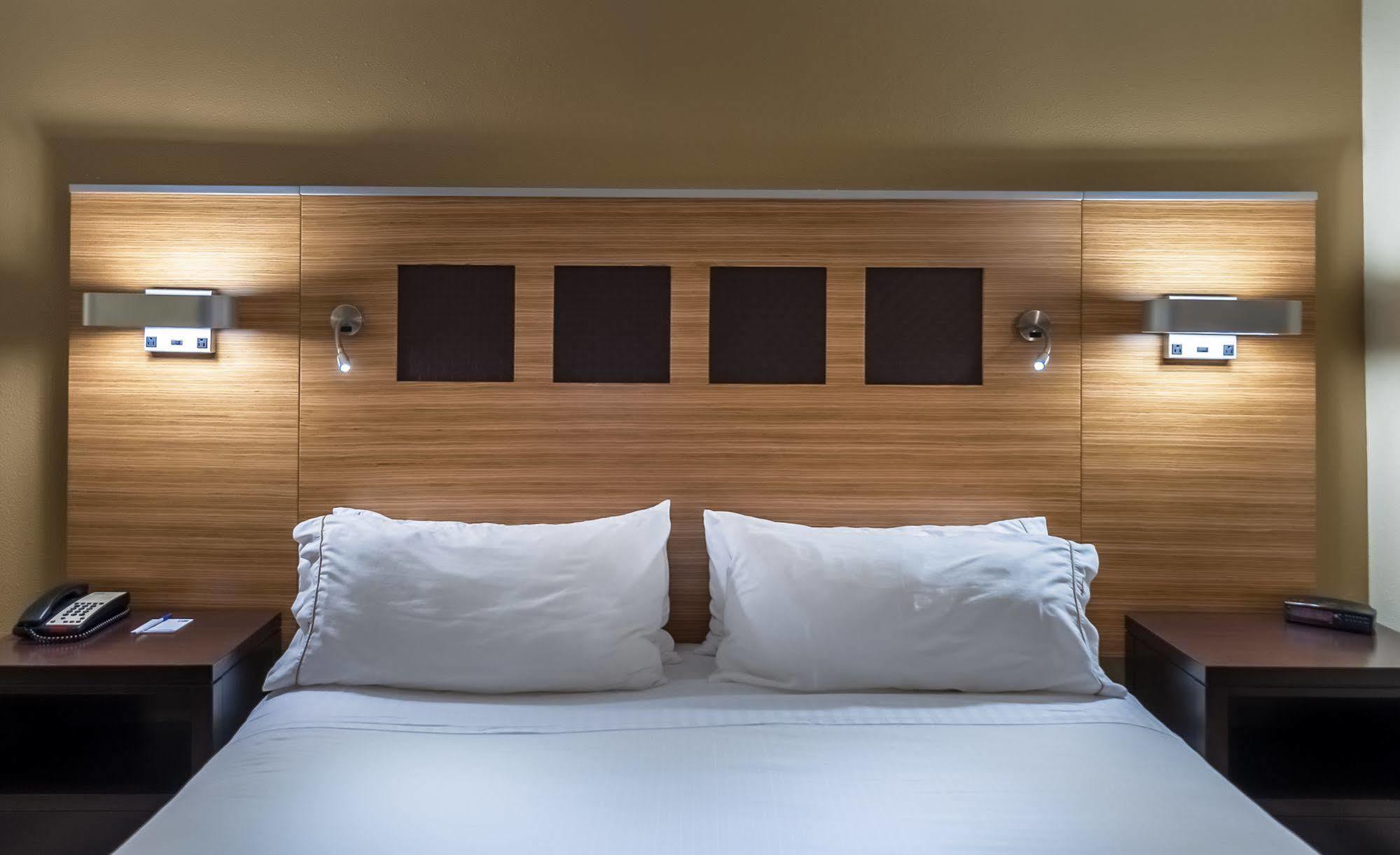Holiday Inn Express Hotel & Suites Plano West - Frisco By Ihg Εξωτερικό φωτογραφία