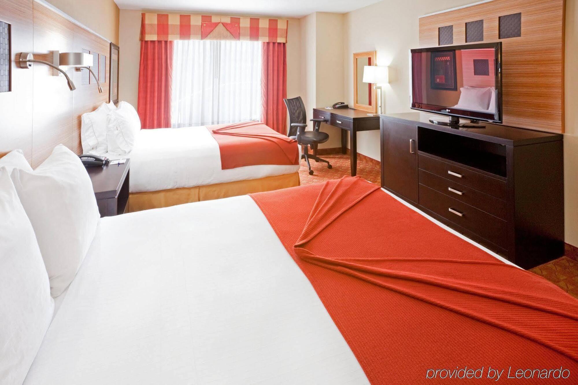 Holiday Inn Express Hotel & Suites Plano West - Frisco By Ihg Εξωτερικό φωτογραφία